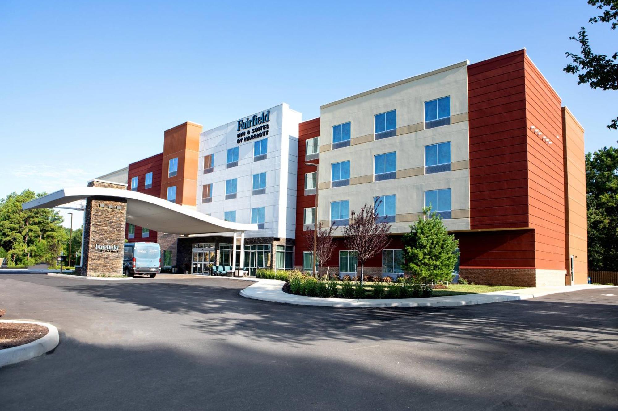 Fairfield Inn & Suites By Marriott Richmond Airport Sandston Exterior photo